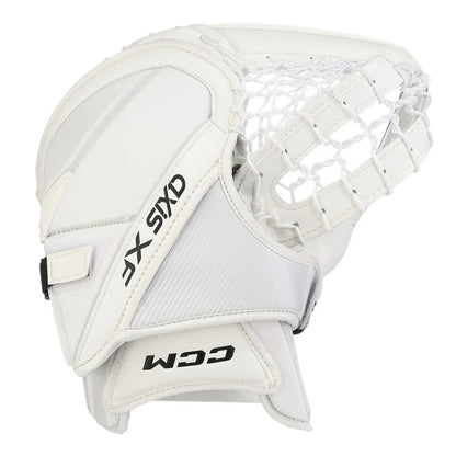 CCM AXIS XF SENIOR GOALIE GLOVE