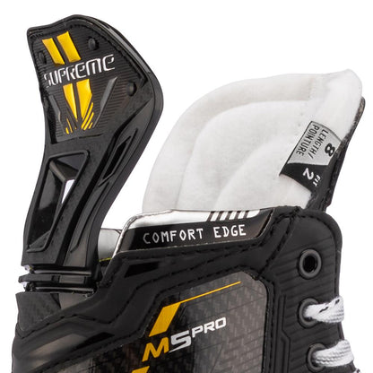 BAUER S22 SUPREME M5 PRO INT SKATES